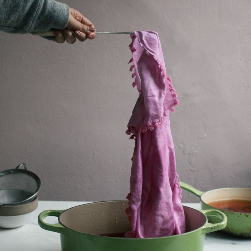 Explore Different Ways To Know How To Dye Linen Fabric