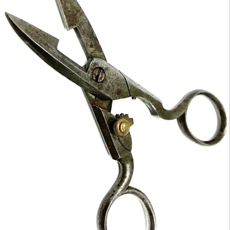Creating Perfect Loops Of Precision At Your Fingertips With Buttonhole Scissors