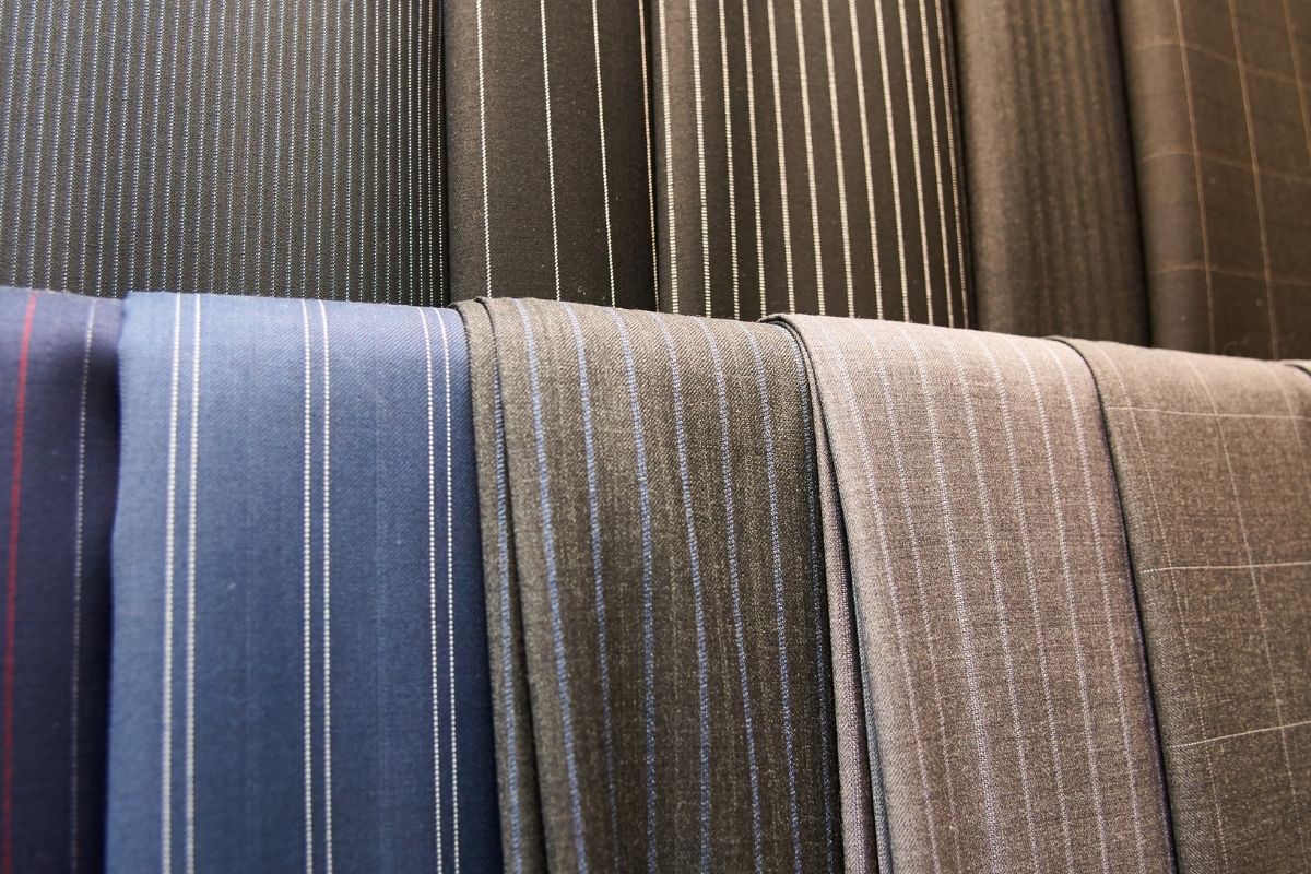 A Complete Guide To The Best Fabric For Suits (1)