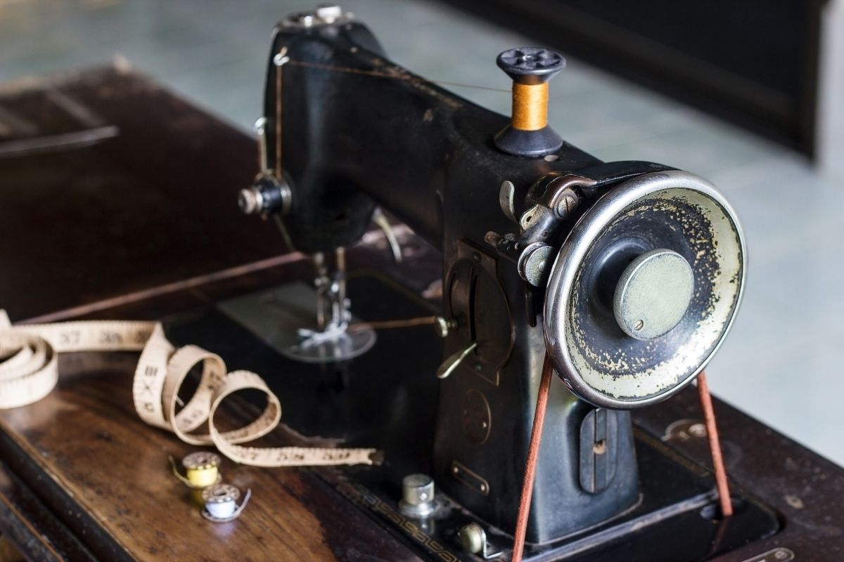 Antique And Sewing Machine Brands To Look For
