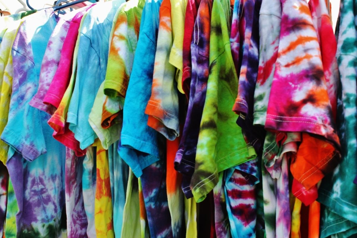 How Long Do I Let Tie-Dye Sit Before Rinsing (1)