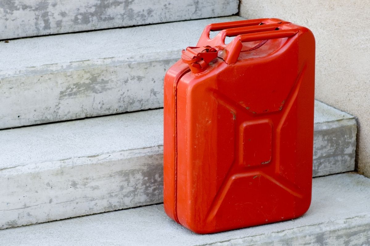 Your Full Guide To Removing Gasoline From Your Clothes