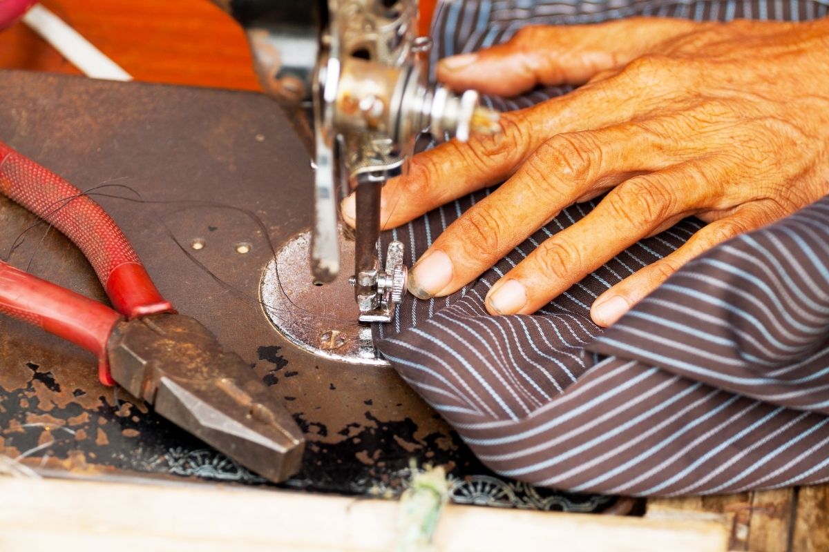 How To Make A Shirt Bigger By Stretching