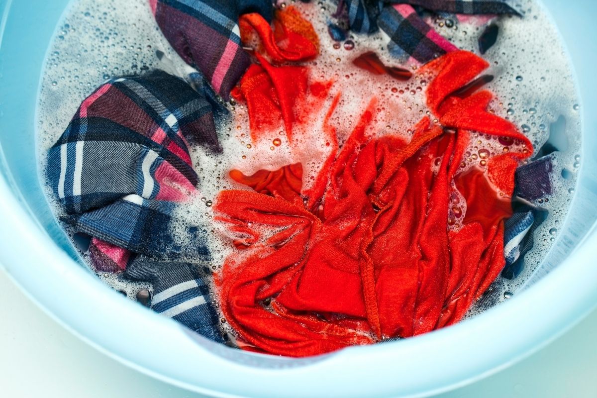 8 Proven Methods Of Removing Diesel Smells From Your Clothes