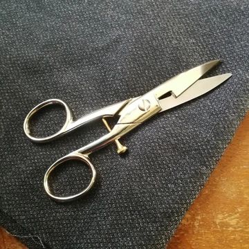 Creating Perfect Loops Of Precision At Your Fingertips With Buttonhole Scissors