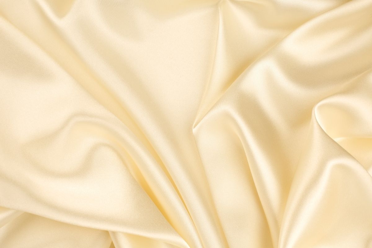 Stretchy Fabrics To Improve Your Wardrobe