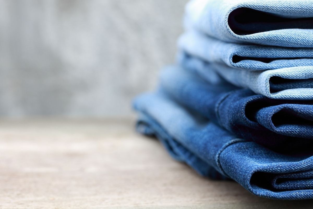 The Main Differences Between Straight Fit And Regular Fit Pants