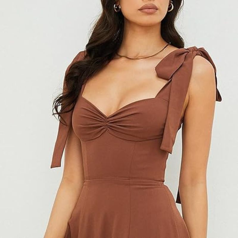 Sweetheart Neckline Collar